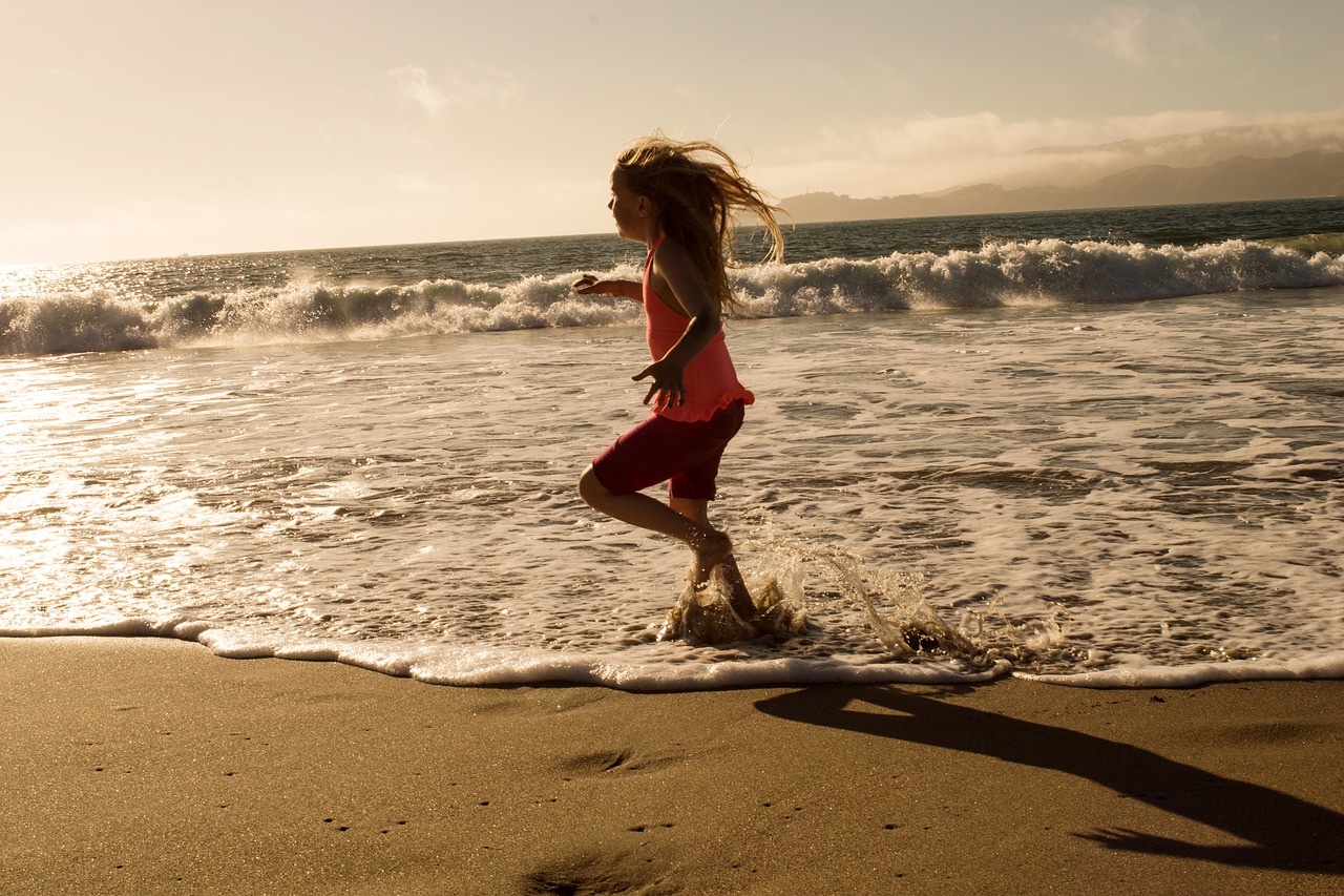 beach run ocean free photo