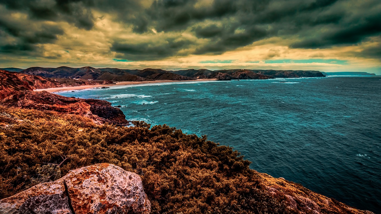 beach ocean cloudy free photo