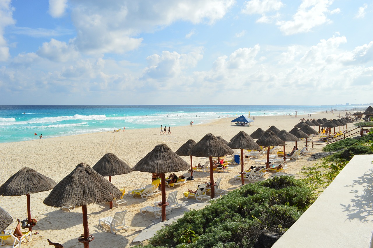 beach cancun tourist free photo