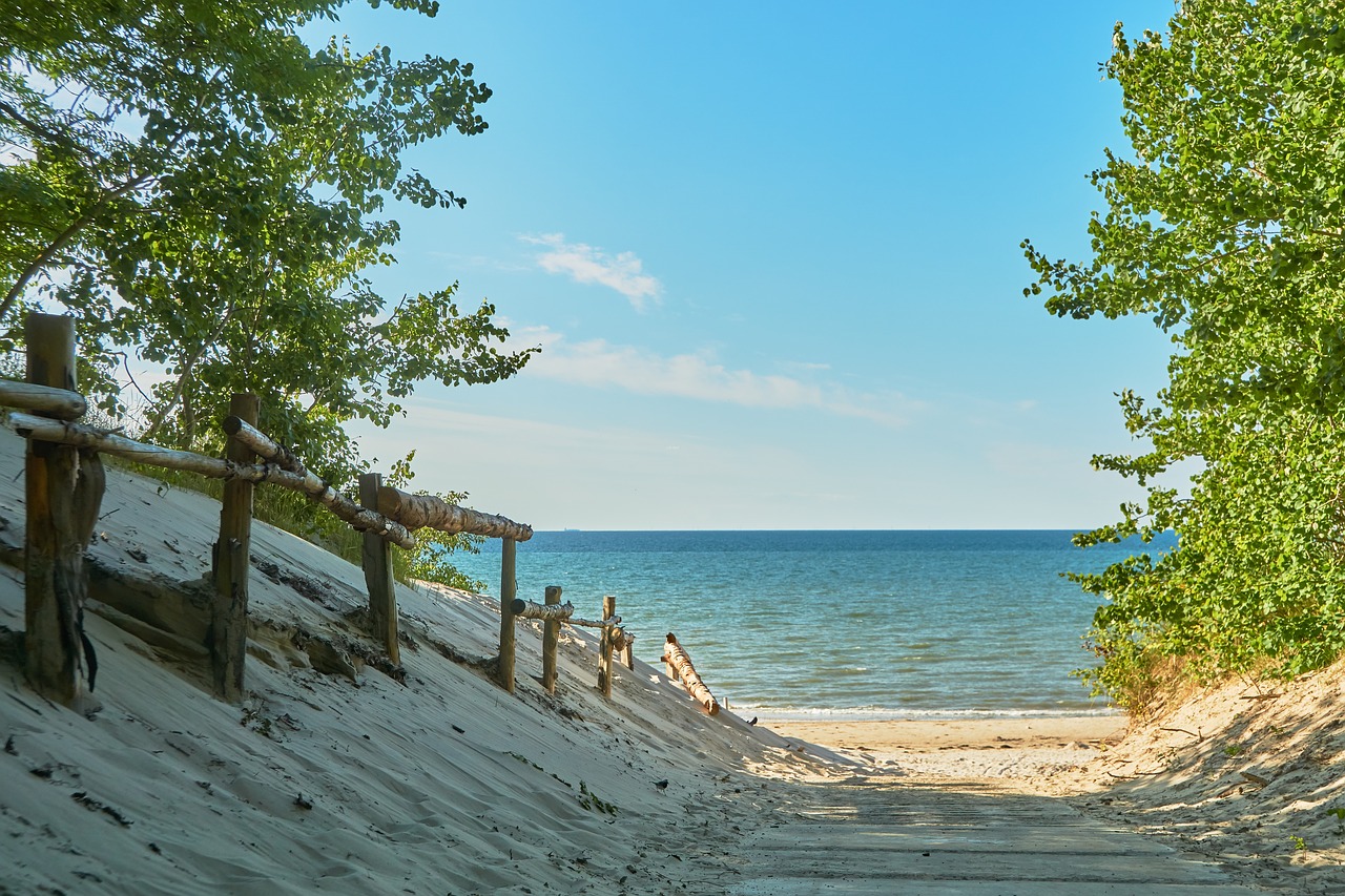 beach  romantic  sea free photo