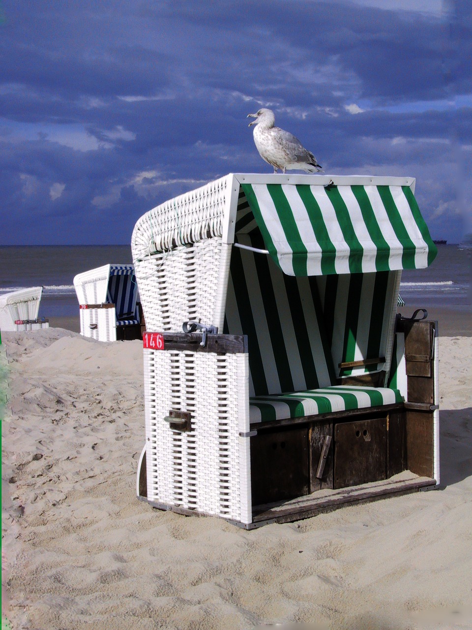 beach  beach chair  holidays free photo