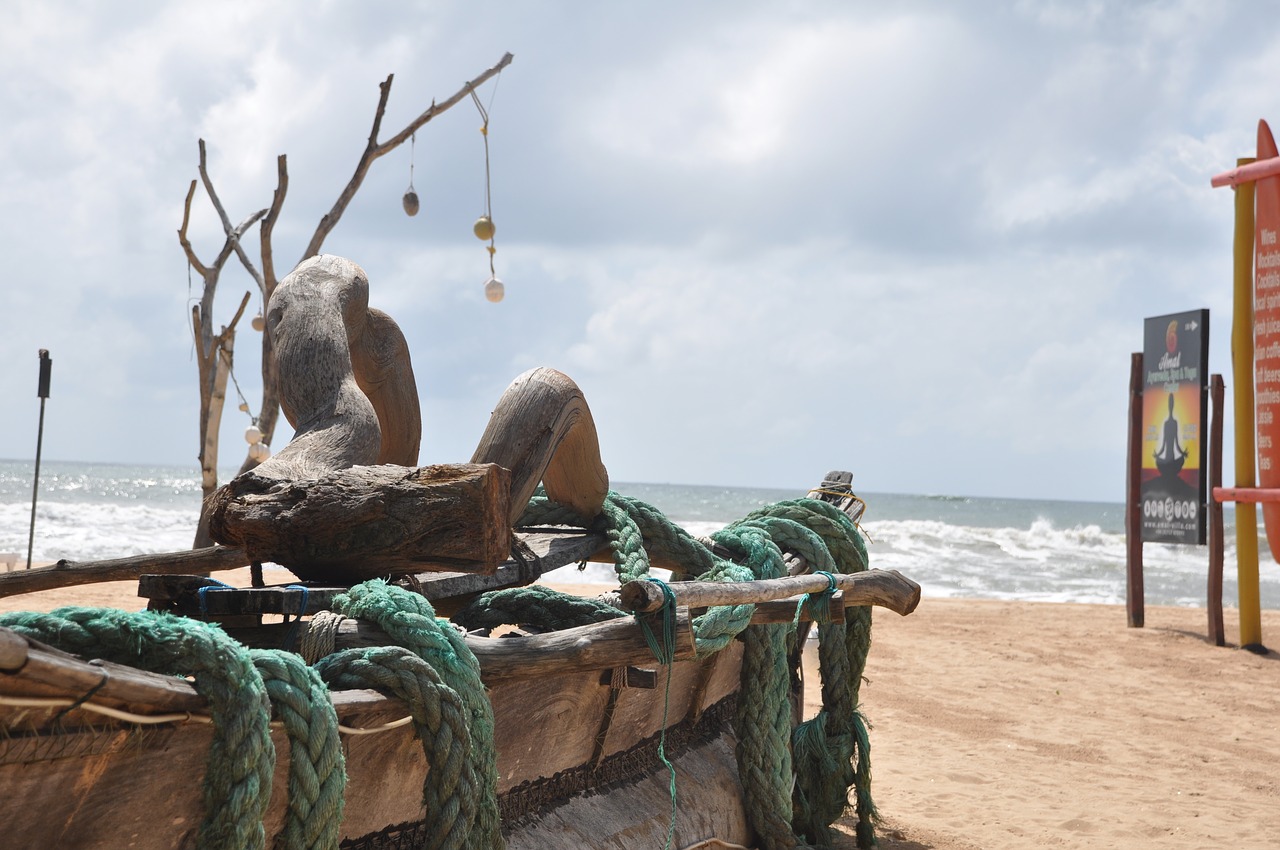 beach  boat  sea free photo