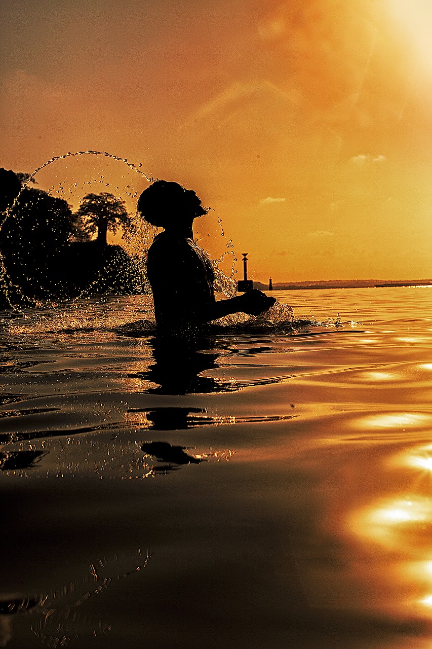 beach  love  sunset free photo