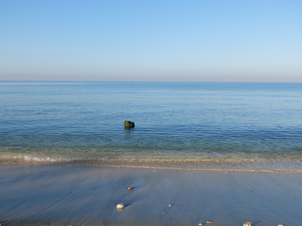 beach  ocean  water free photo