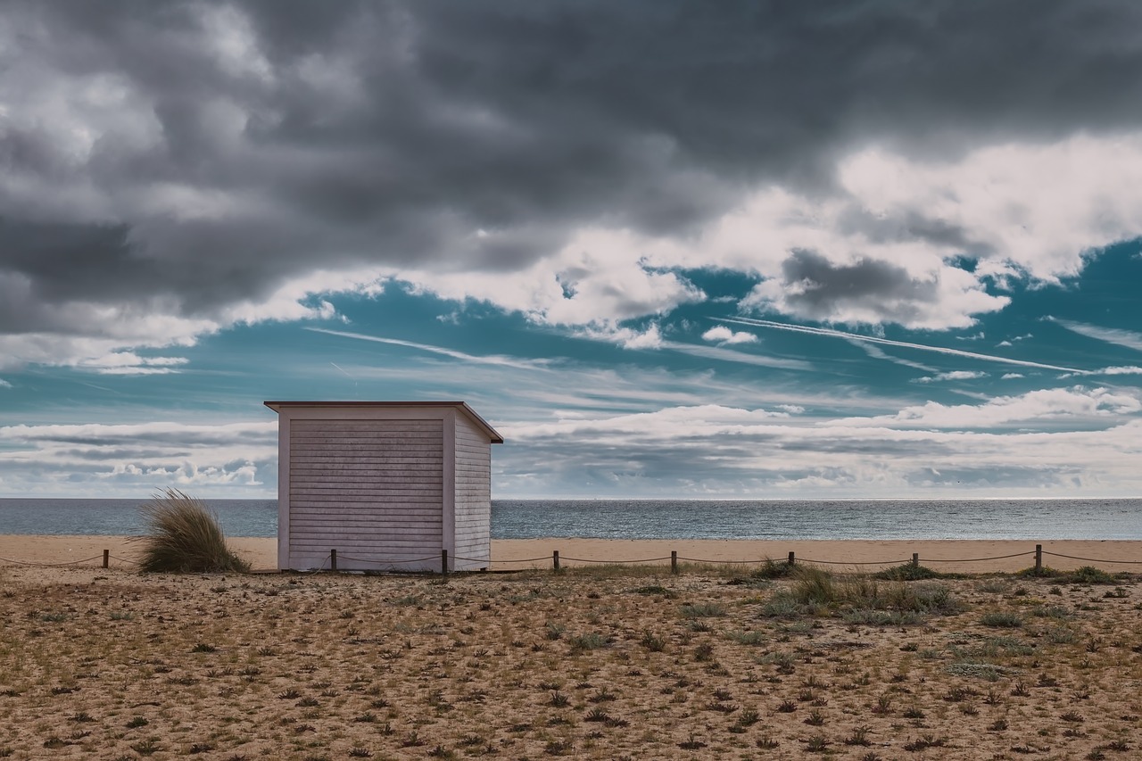 beach  house  ocean free photo