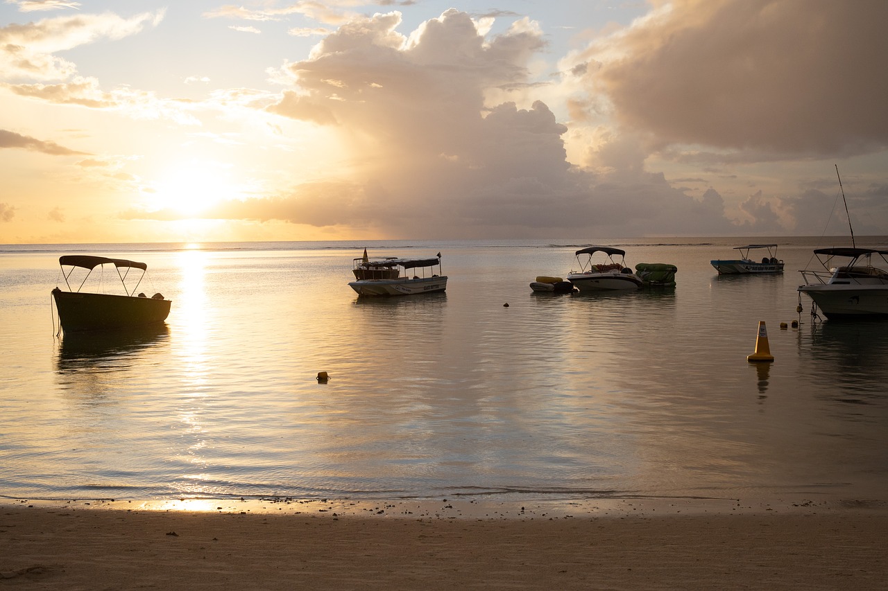 beach  mauritius  boats free photo