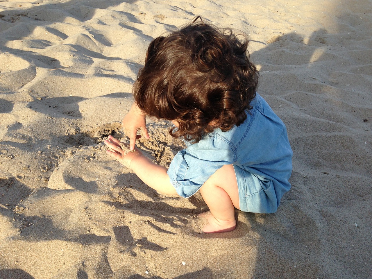 beach children feelings free photo