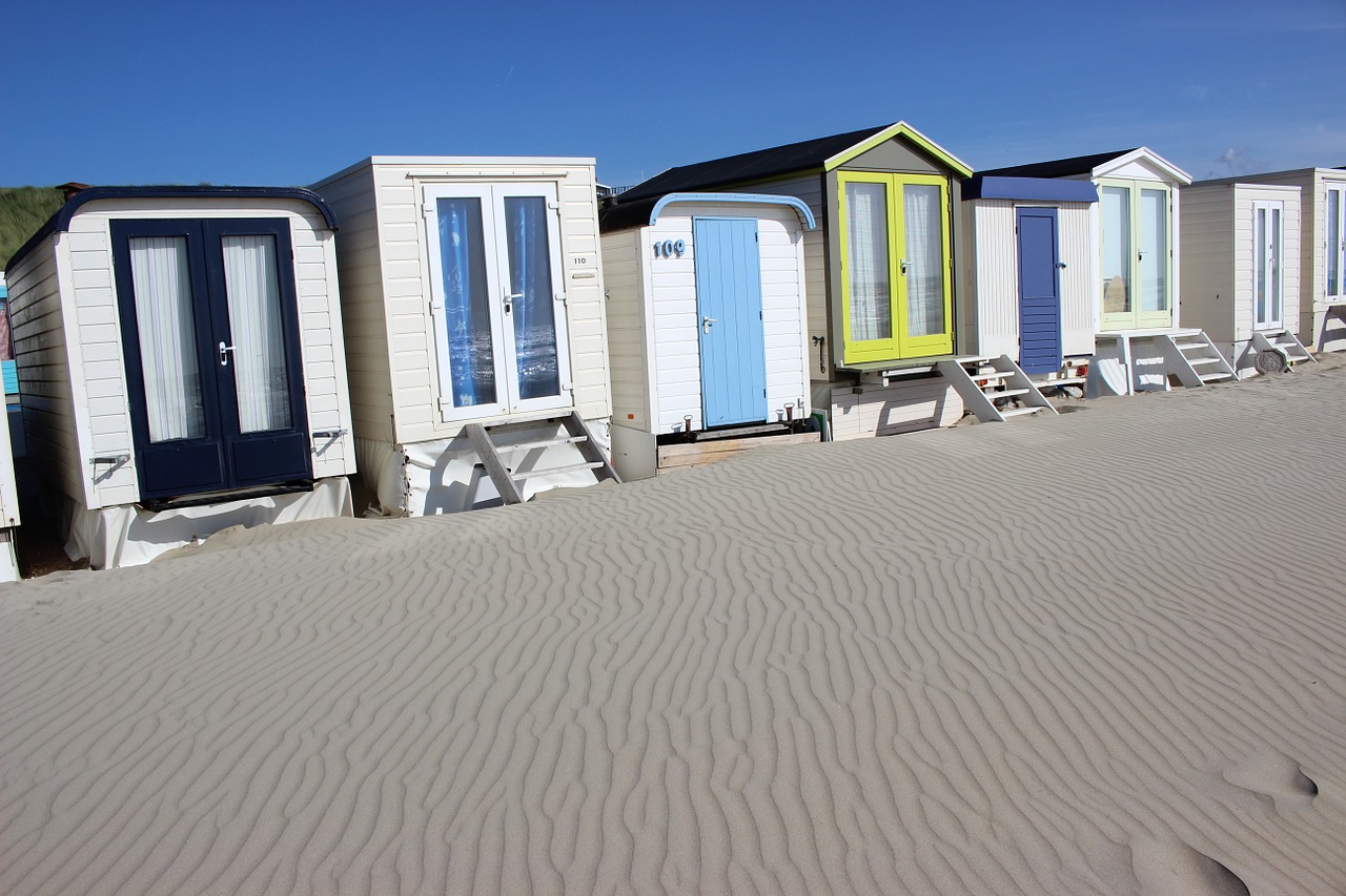 beach houses summer free photo