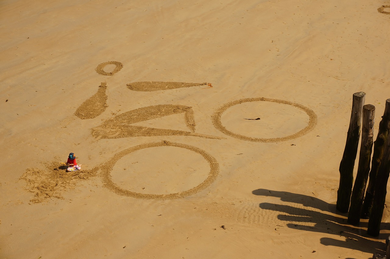 beach bike drawing free photo