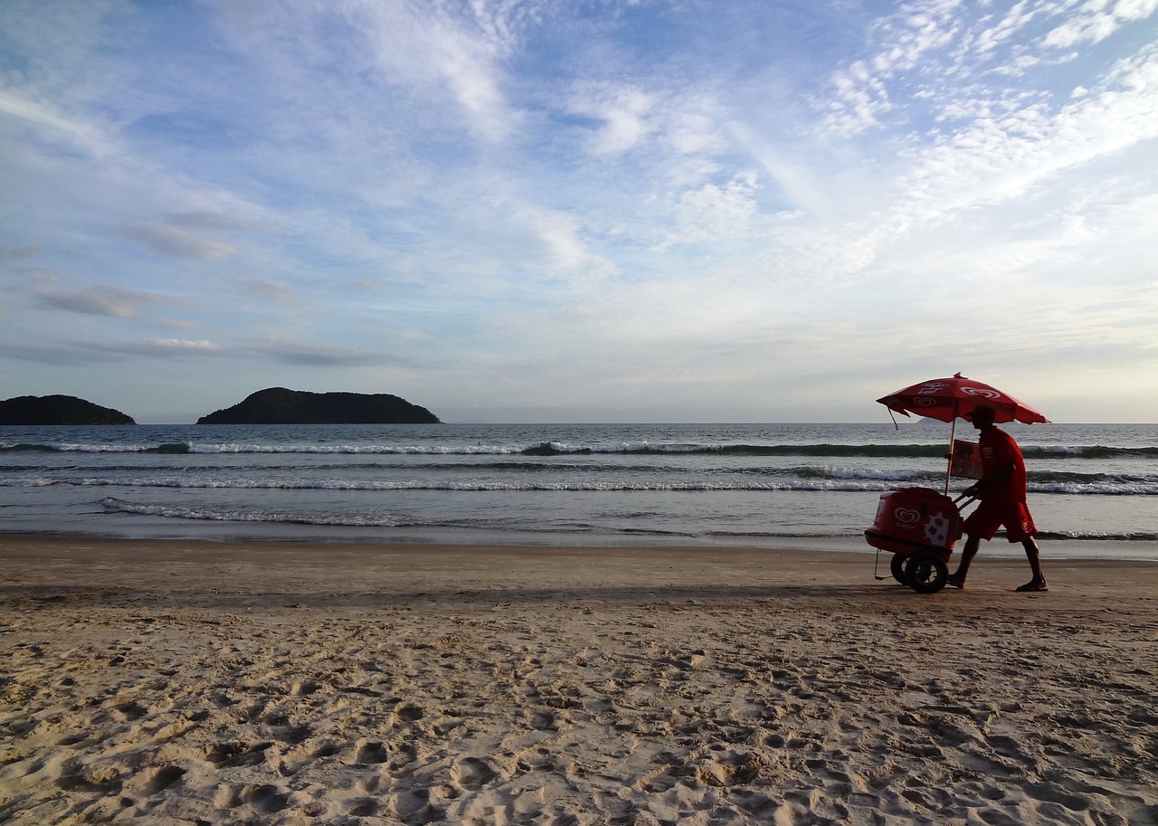 beach holidays ice cream man free photo