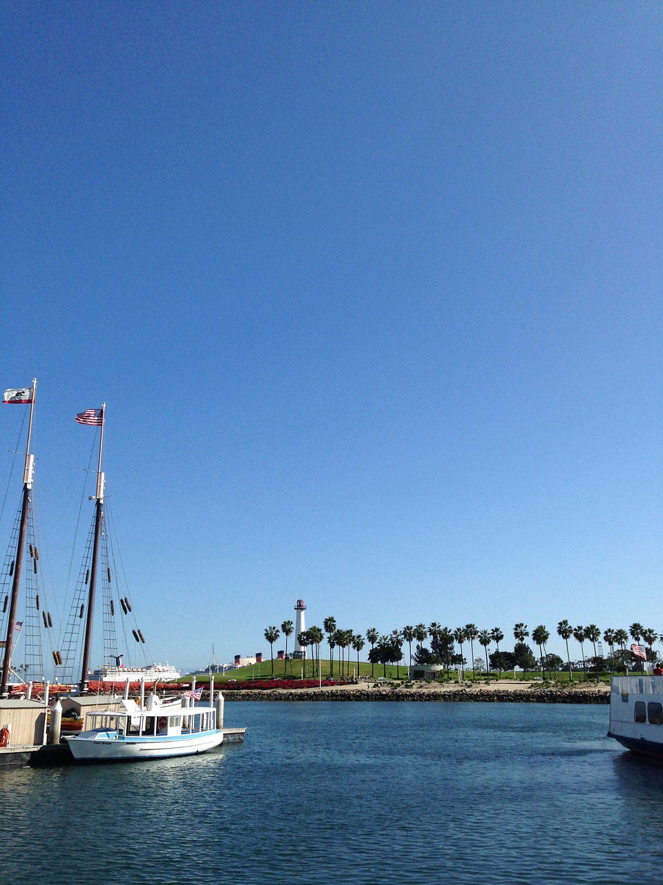 beach boat sky free photo