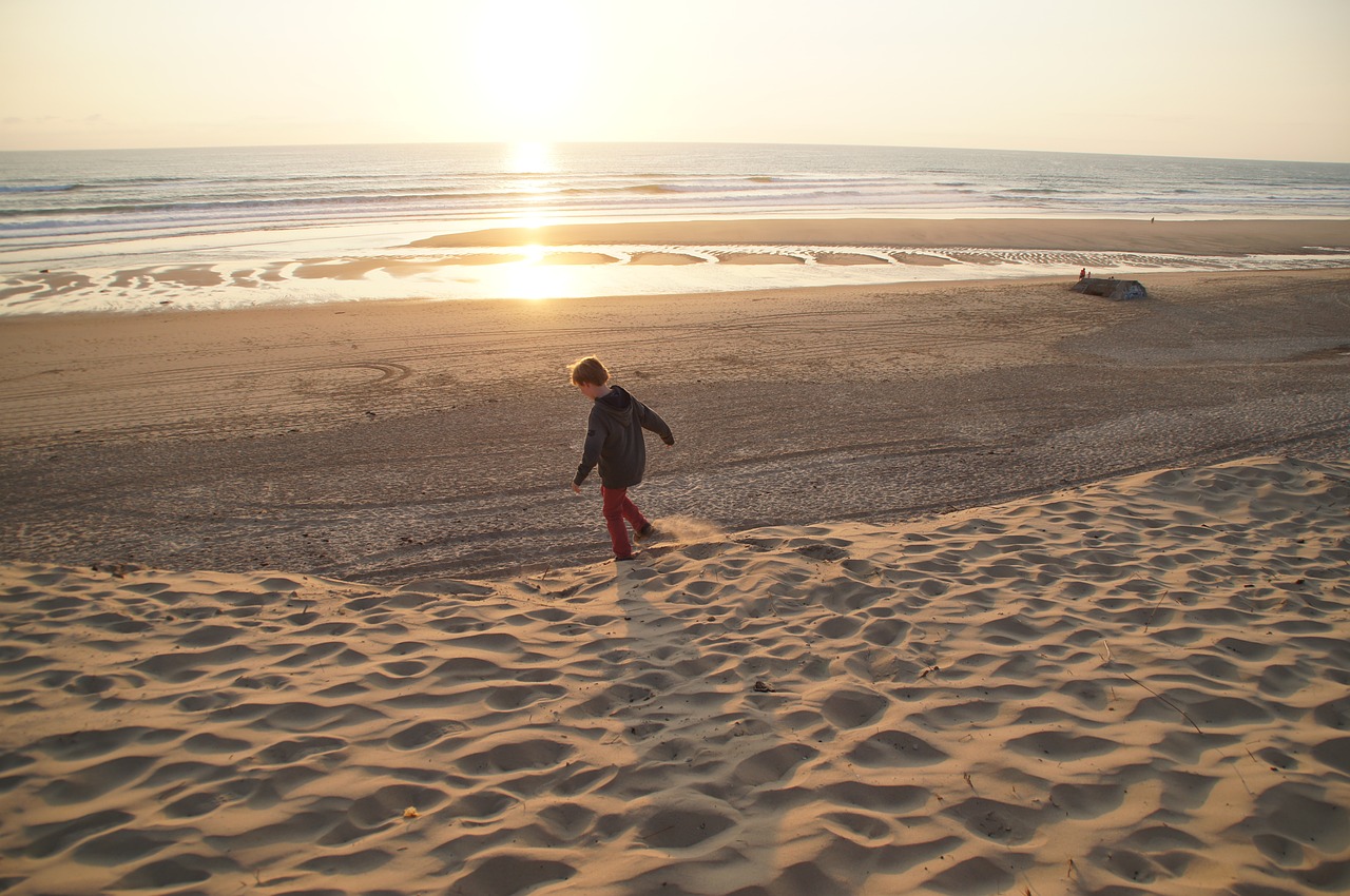 beach sand child free photo