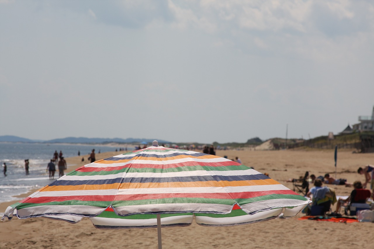 beach umbrella se free photo