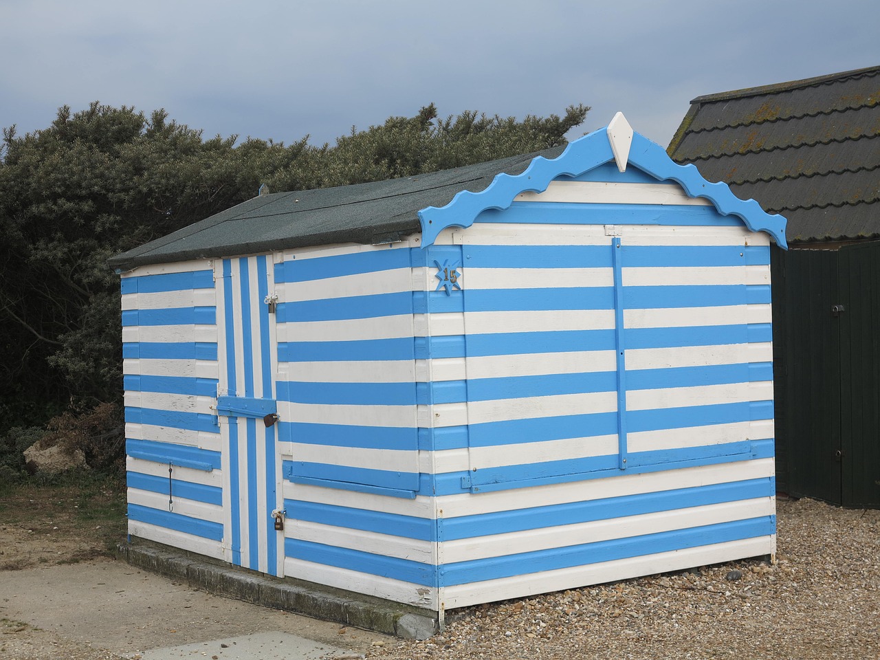 beach hut summer free photo