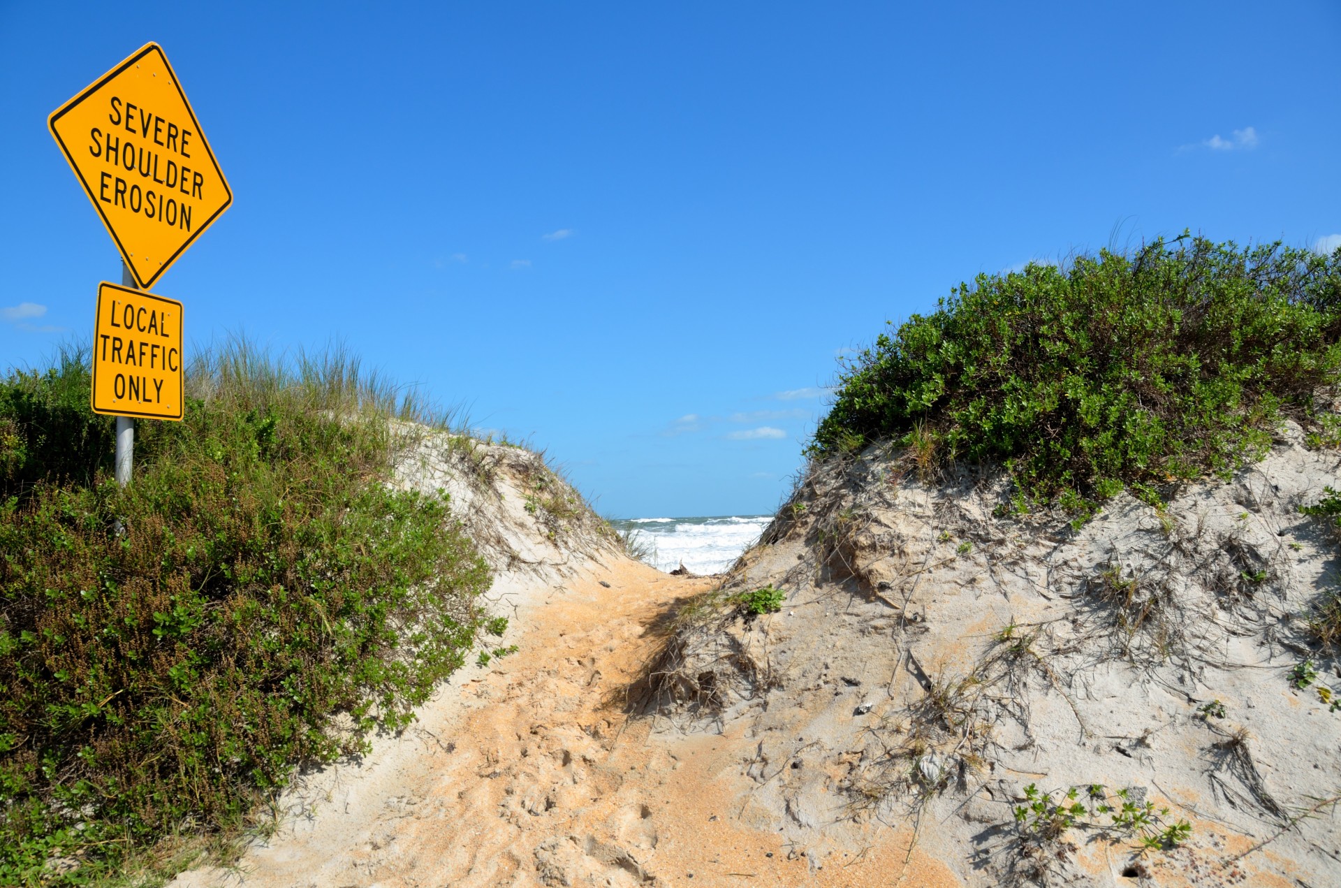 beach erosion sign free photo