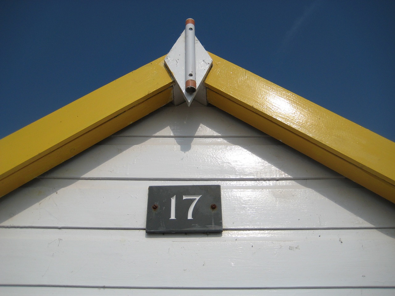 beach hut seaside 17 free photo