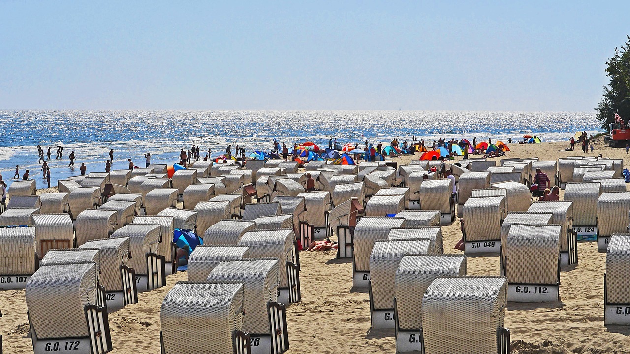 beach life  baltic sea  summer free photo