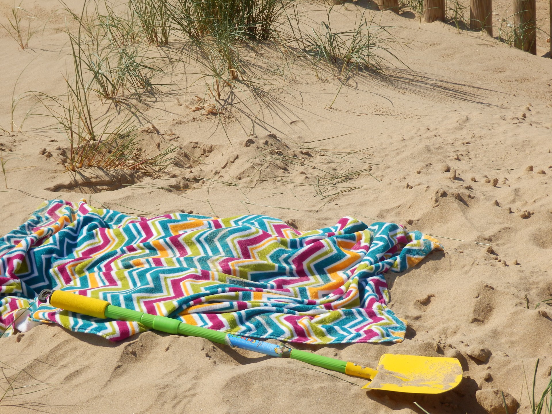 beach towel spade free photo