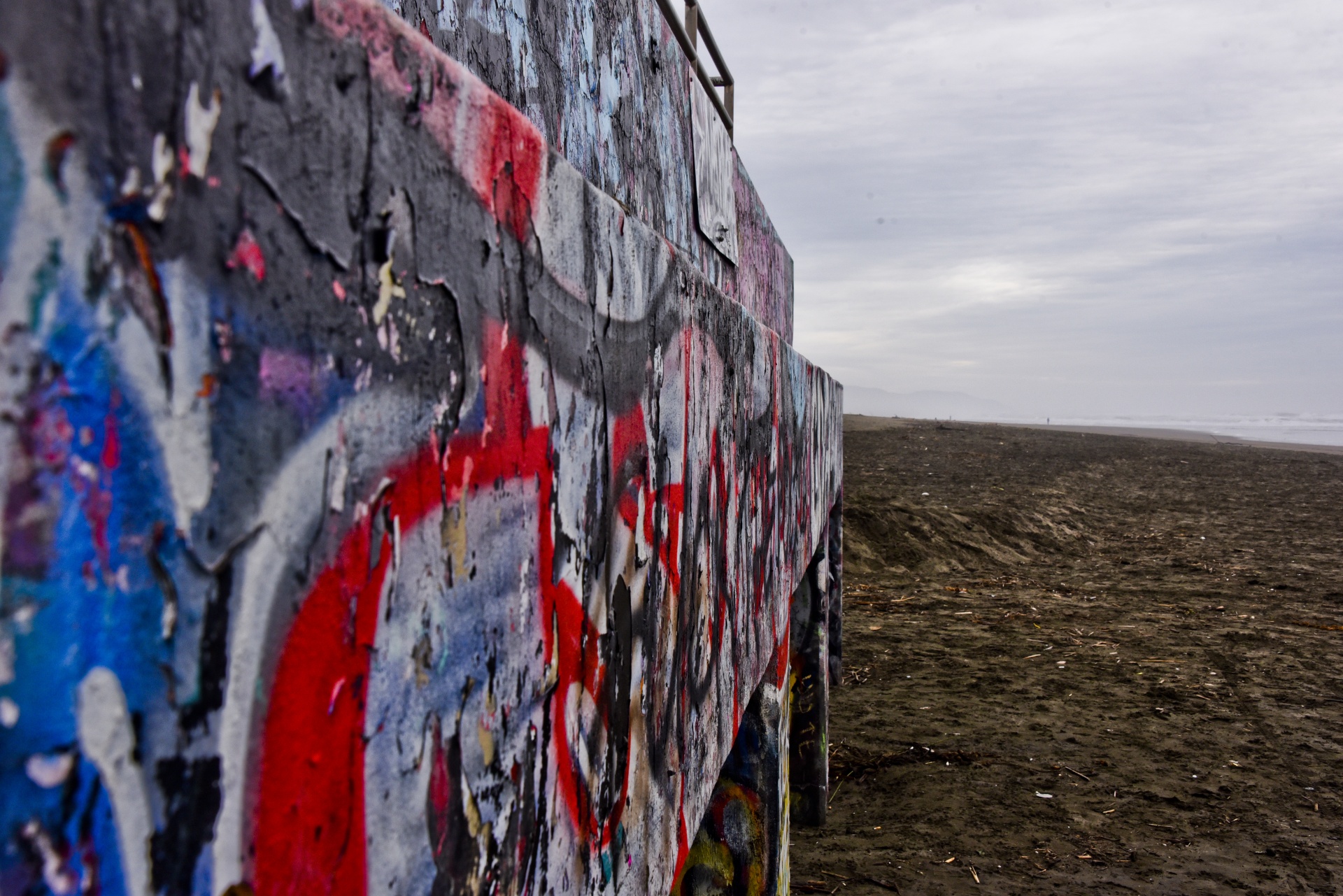 graffiti black red free photo