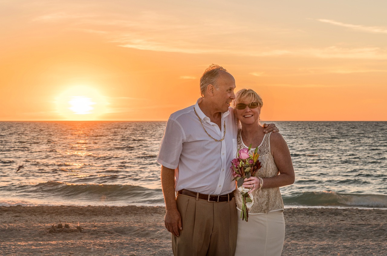 beach wedding happy couple sunset free photo