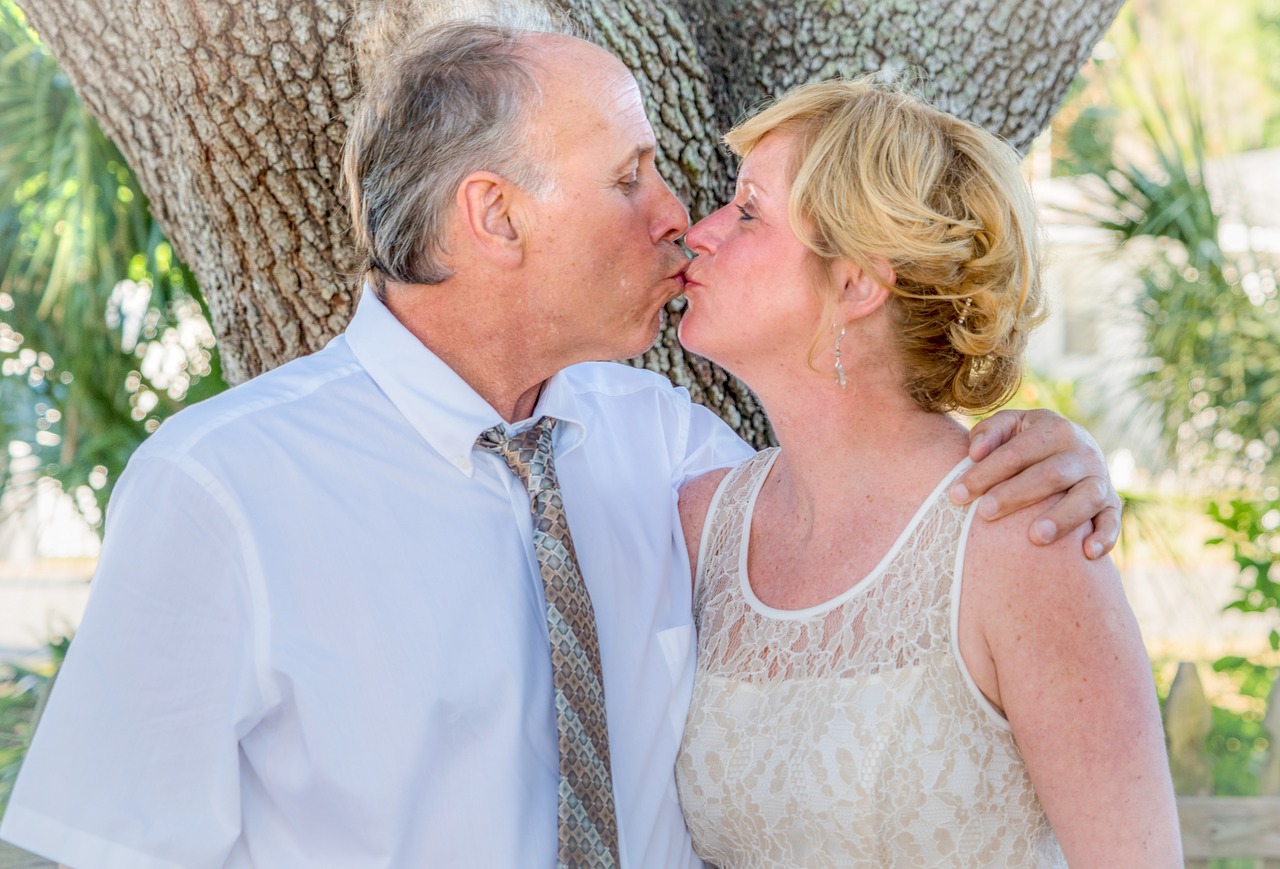 beach wedding happy couple sunset free photo