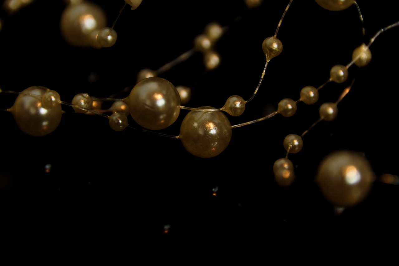 beads artificial pearls deco free photo