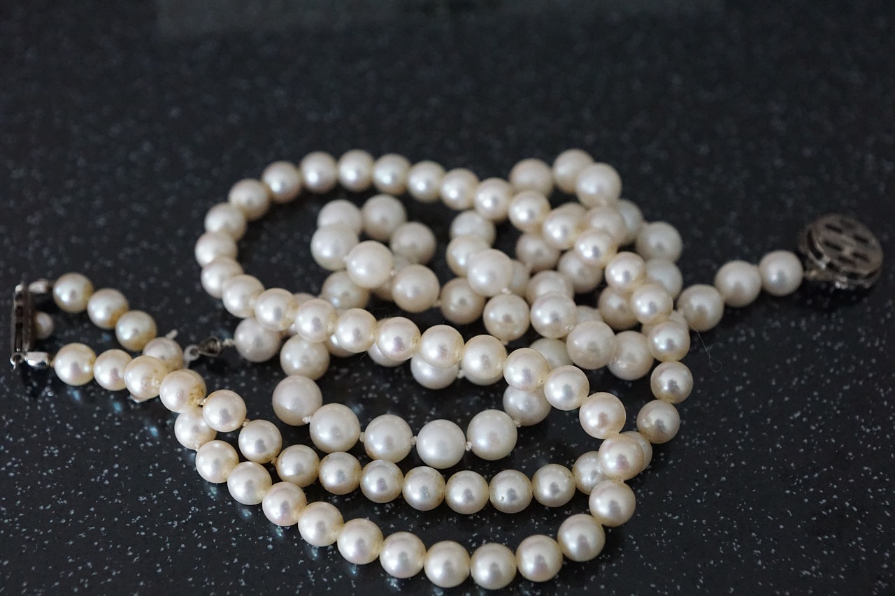 beads jewellery luxury free photo