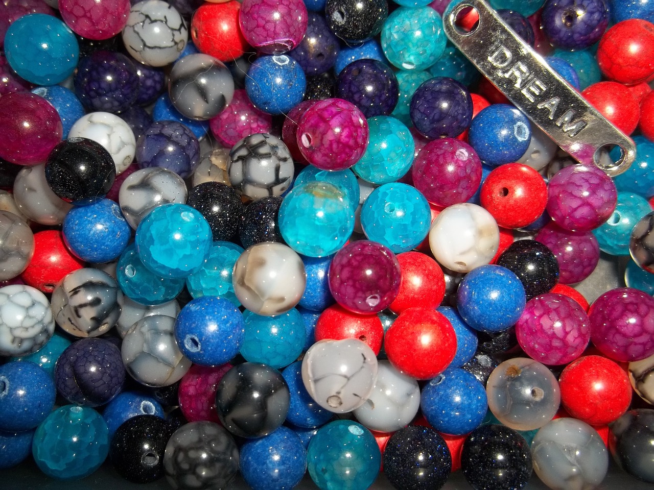 beads craft gems free photo