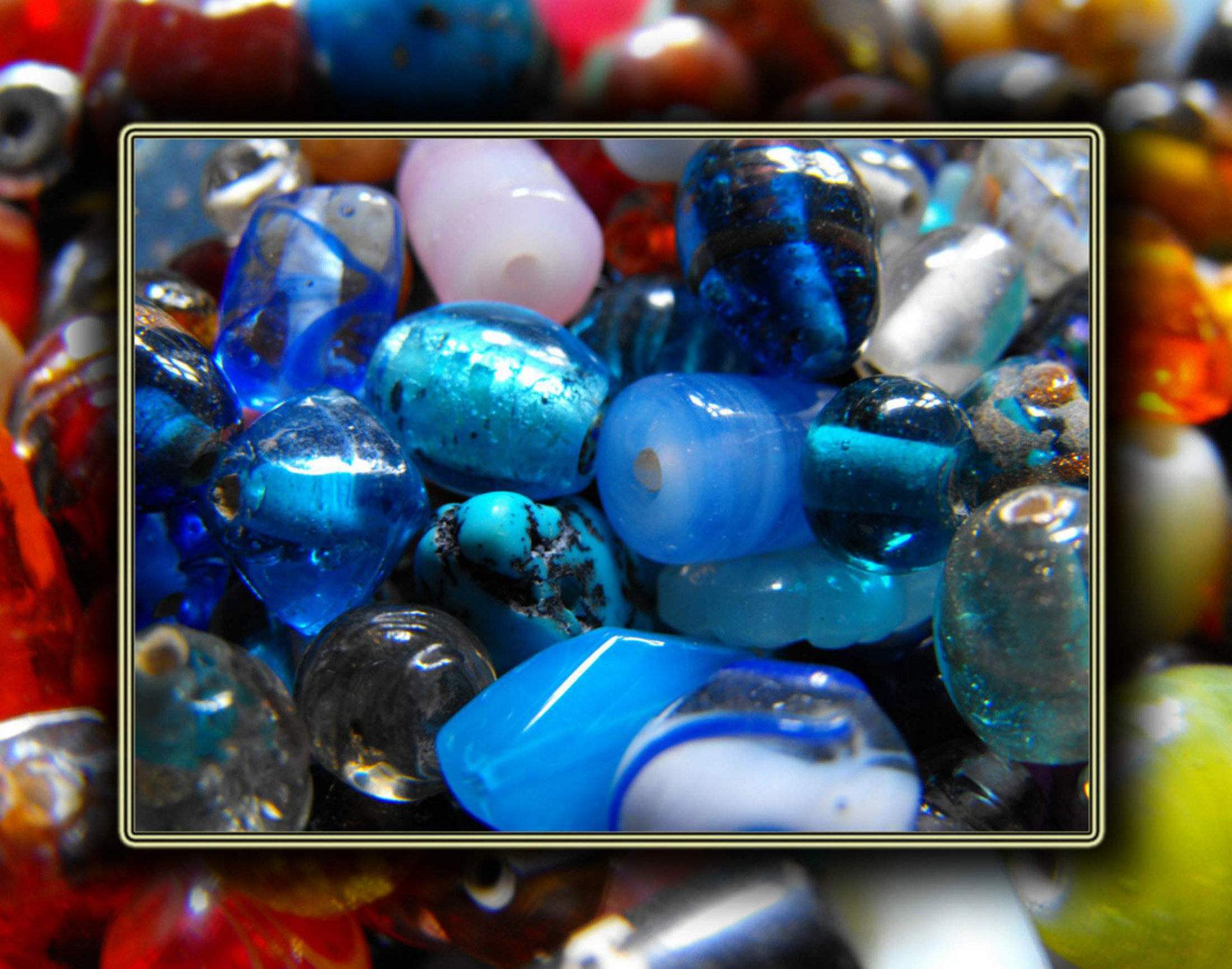 beads glass digital art free photo