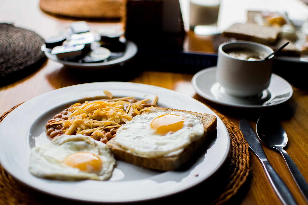 beans bread breakfast free photo