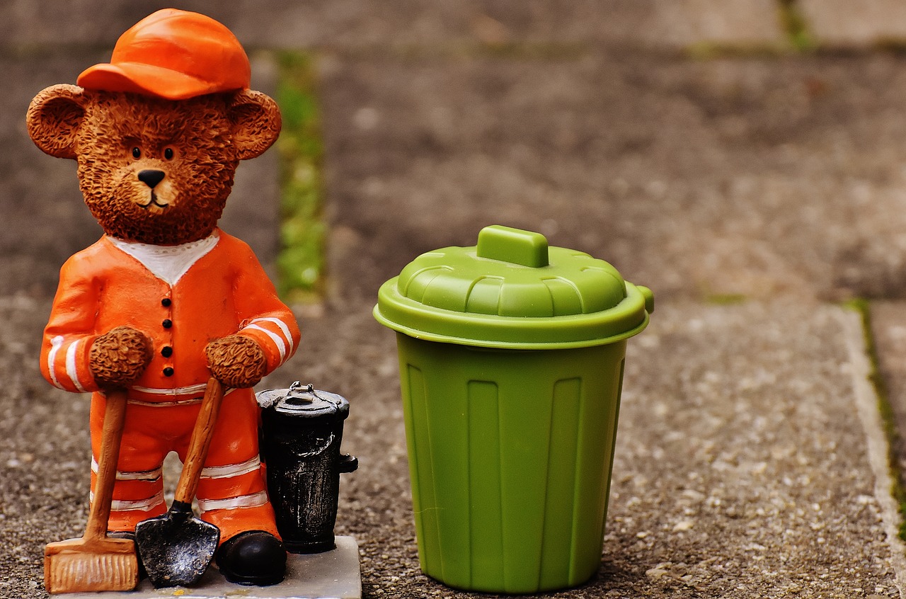 bear profession refuse collector free photo