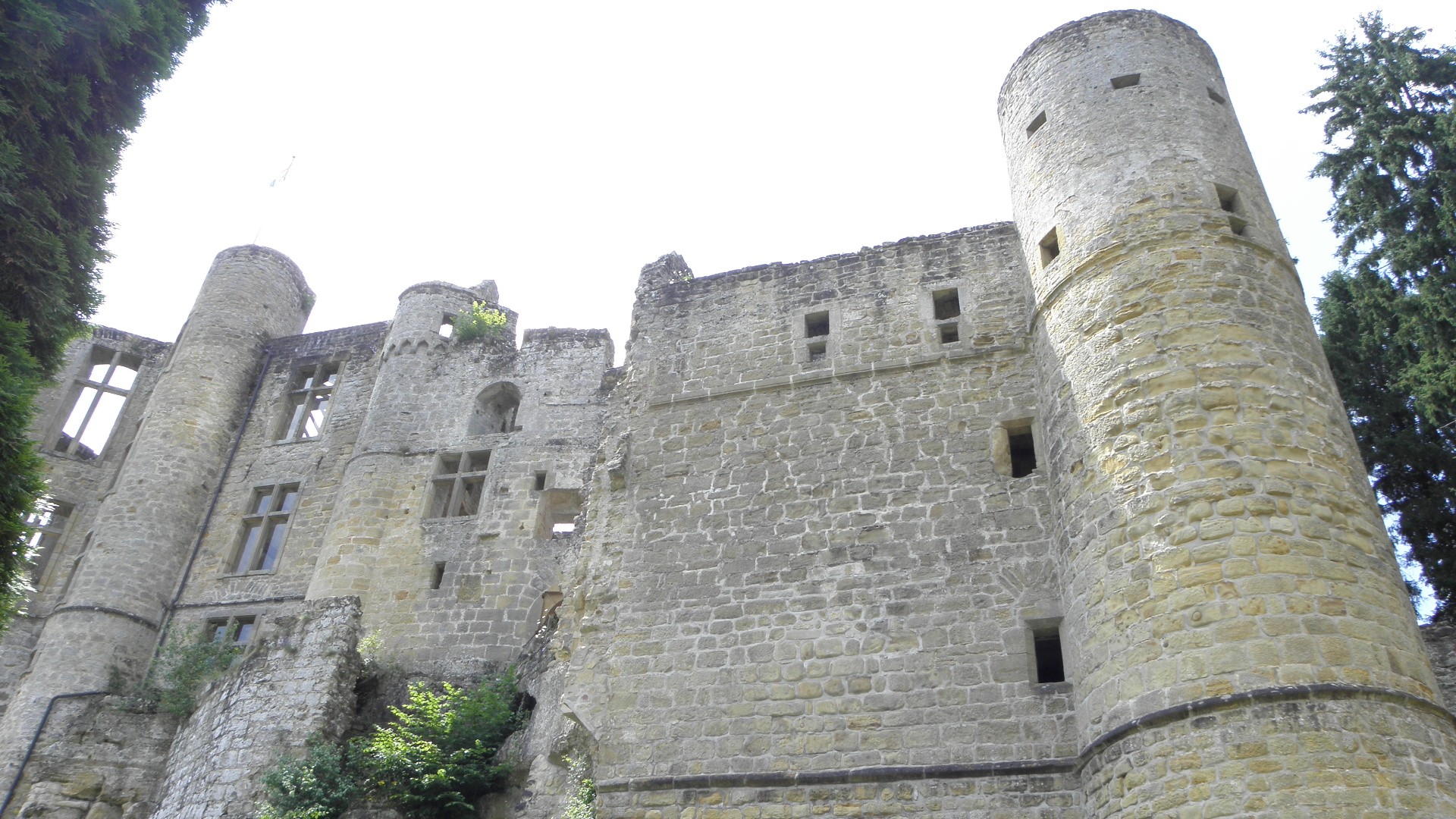 beaufort luxembourg castle free photo