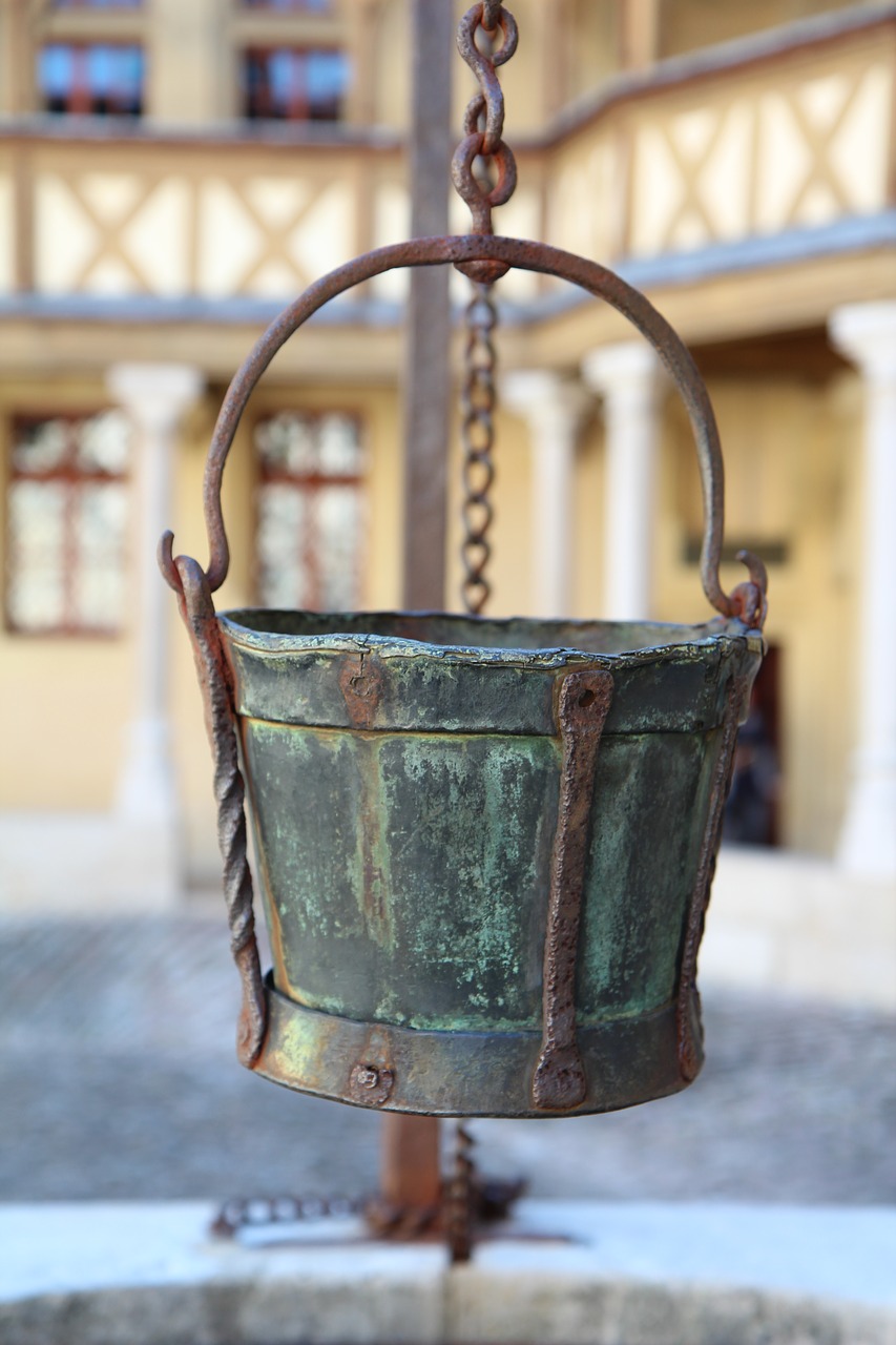 beaune  the hospices de beaune  bucket free photo