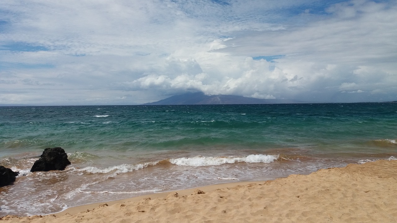 beautiful beach hawaii sky free photo