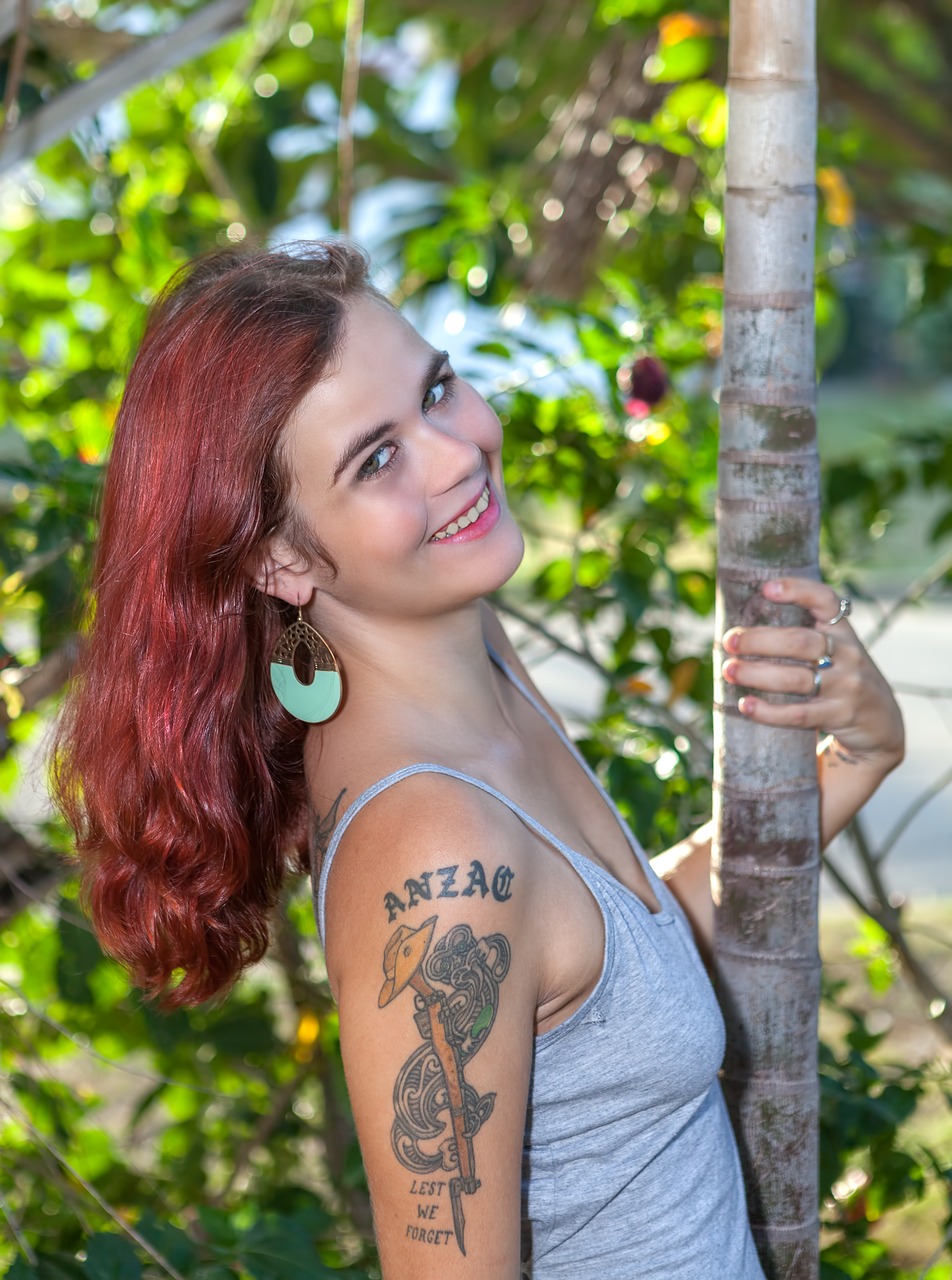 beautiful smile red hair model photo shoot free photo