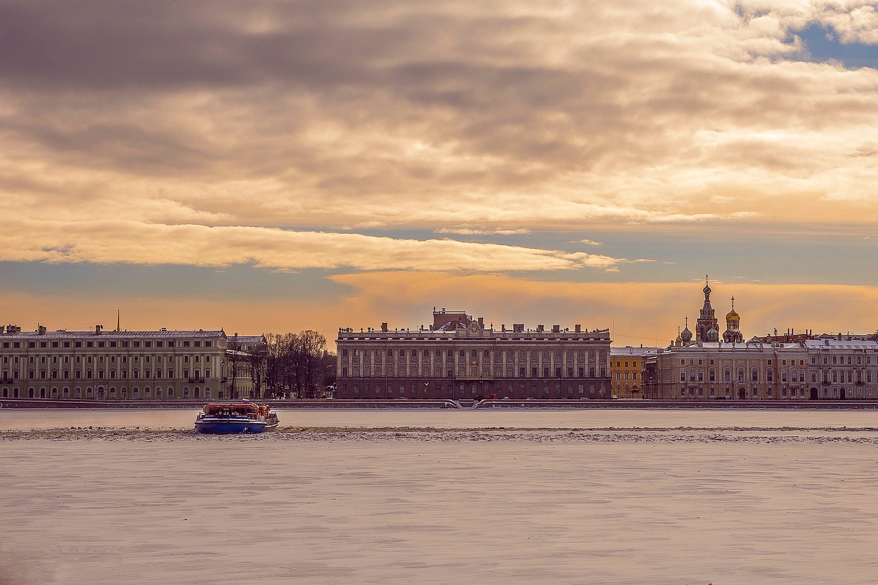 beauty st petersburg russia free photo