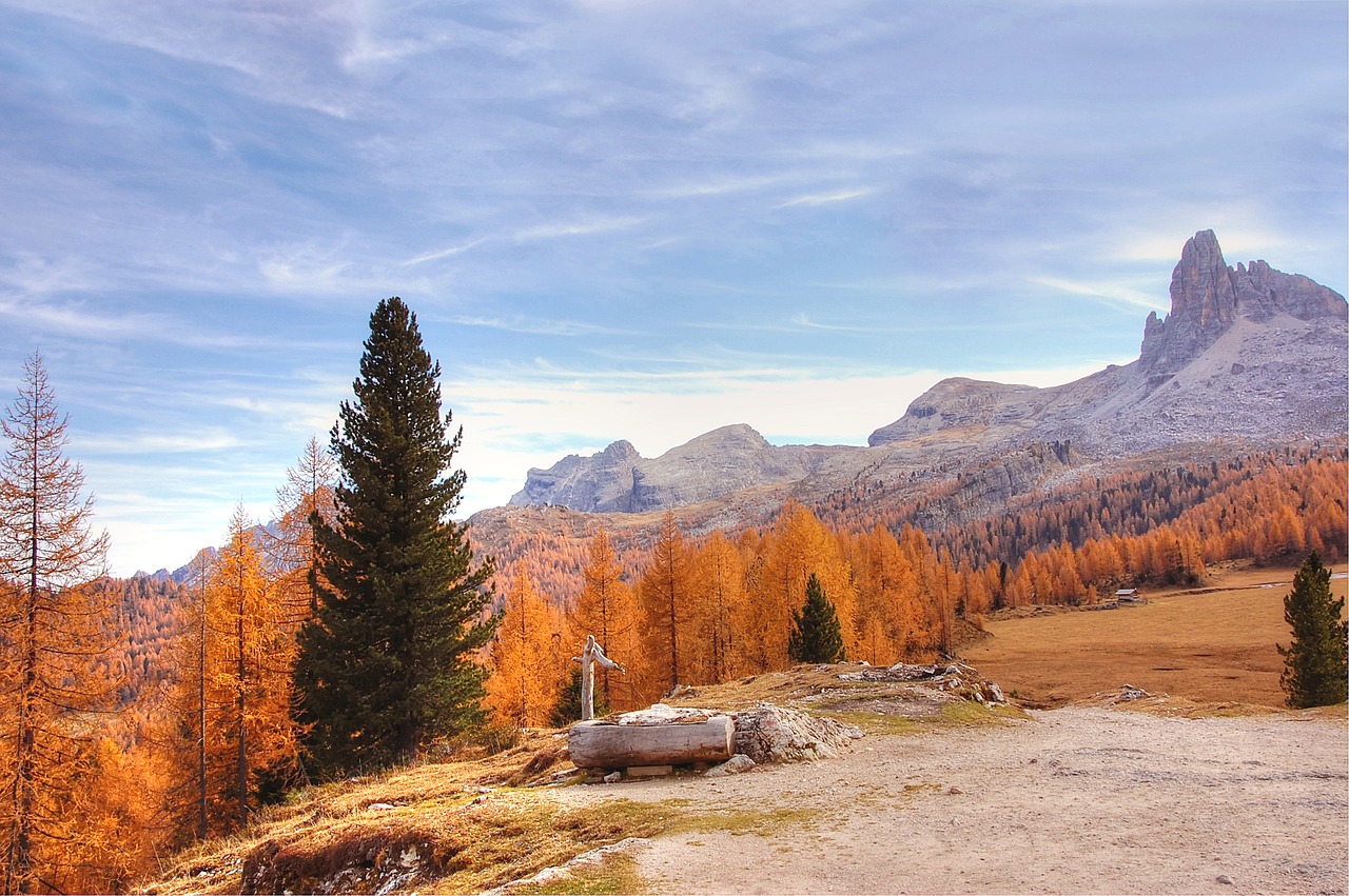 becco di mezzodi  dolomites  mountains free photo