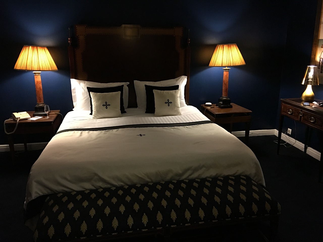 bed hotel room night free photo