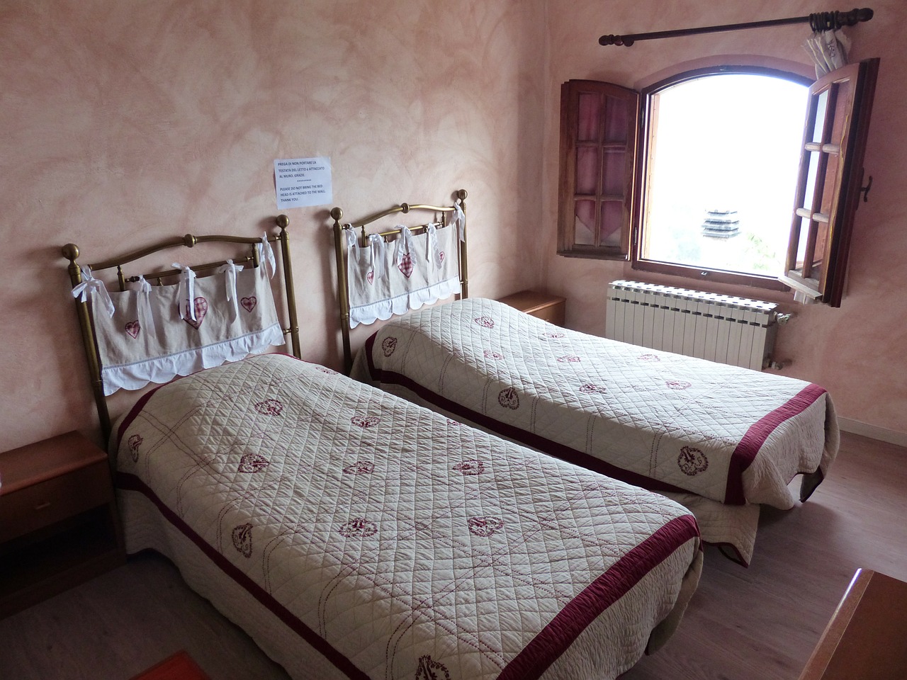 bed double bed room free photo
