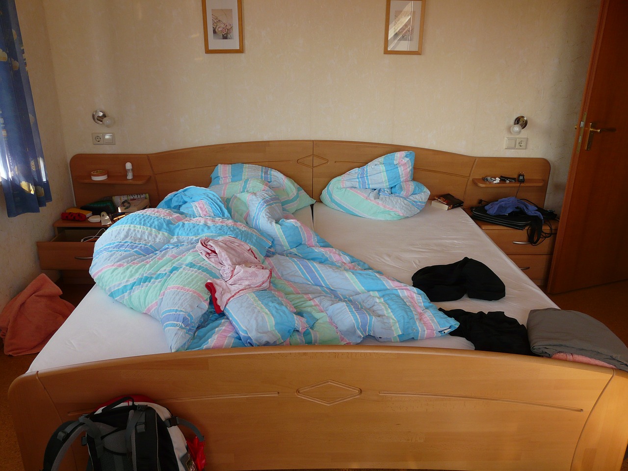bed room hotel free photo