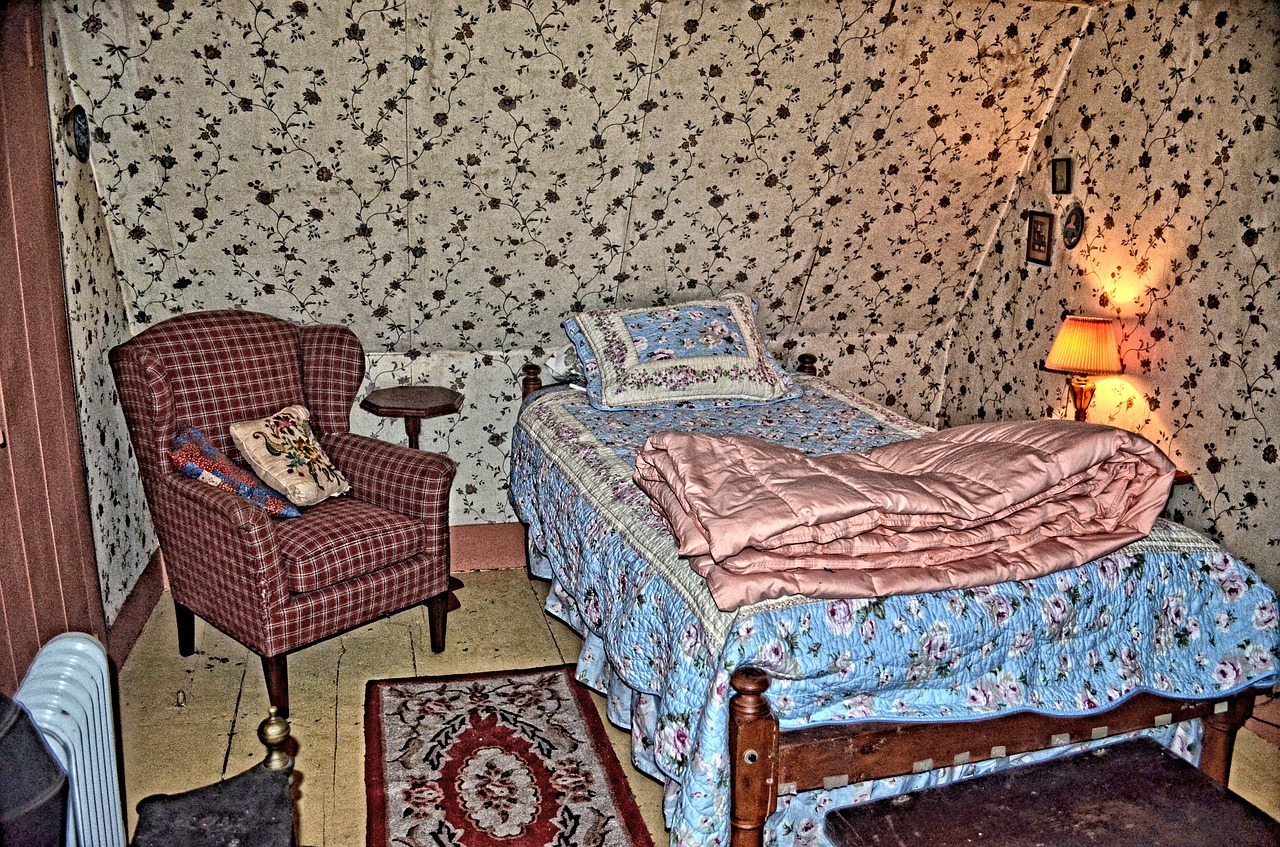 bedroom sleeping old free photo