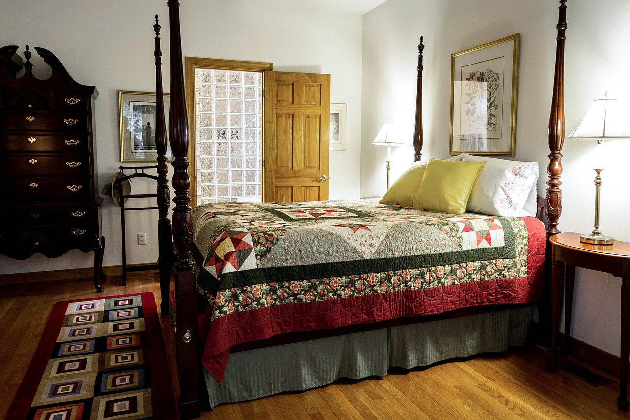 bedroom quilt bed free photo