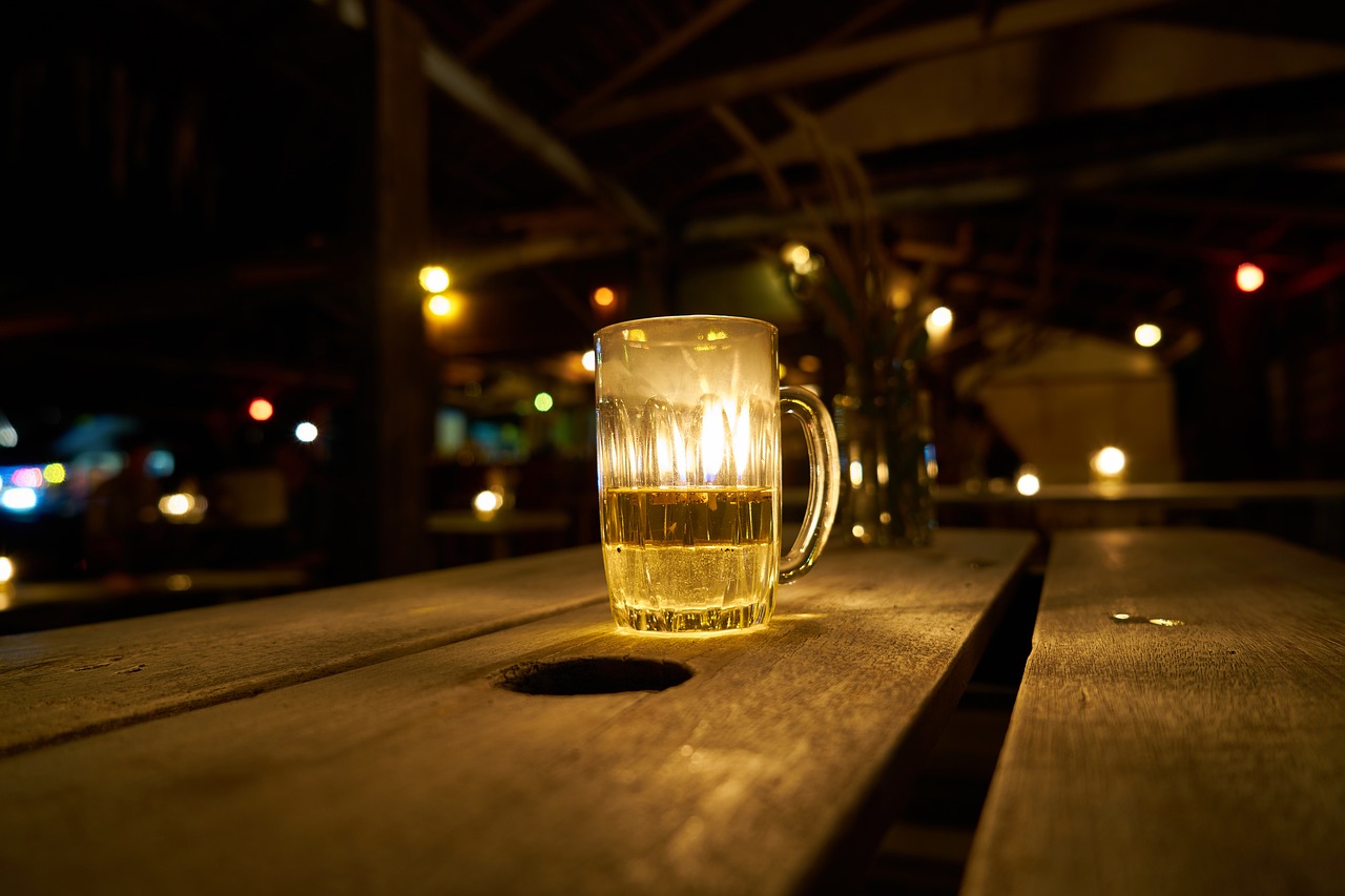 beer alcohol background free photo