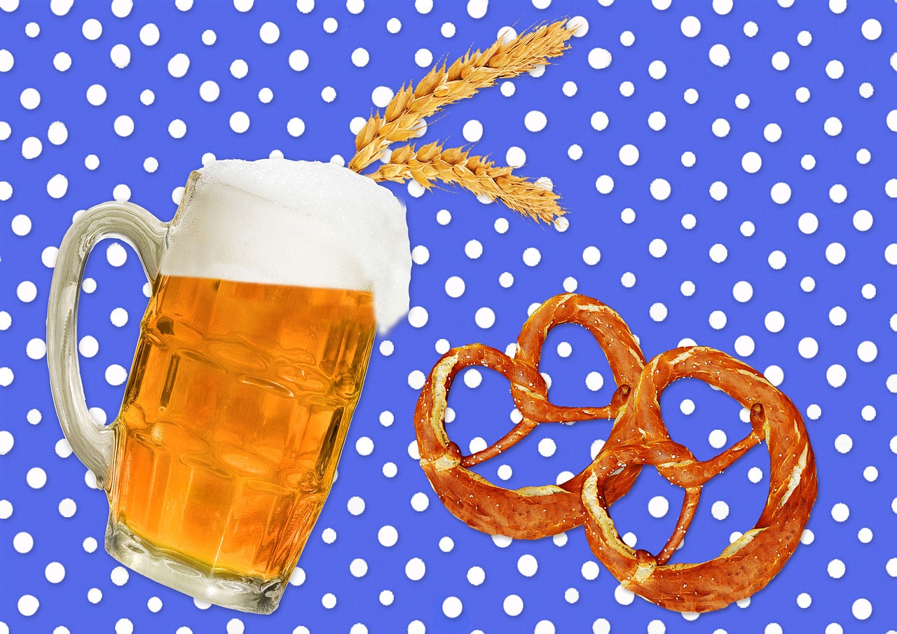 beer  pretzels  alcohol free photo