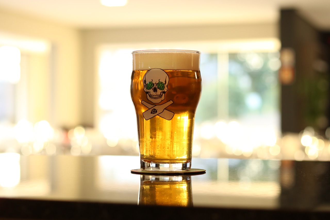 beer  glass  alcohol free photo