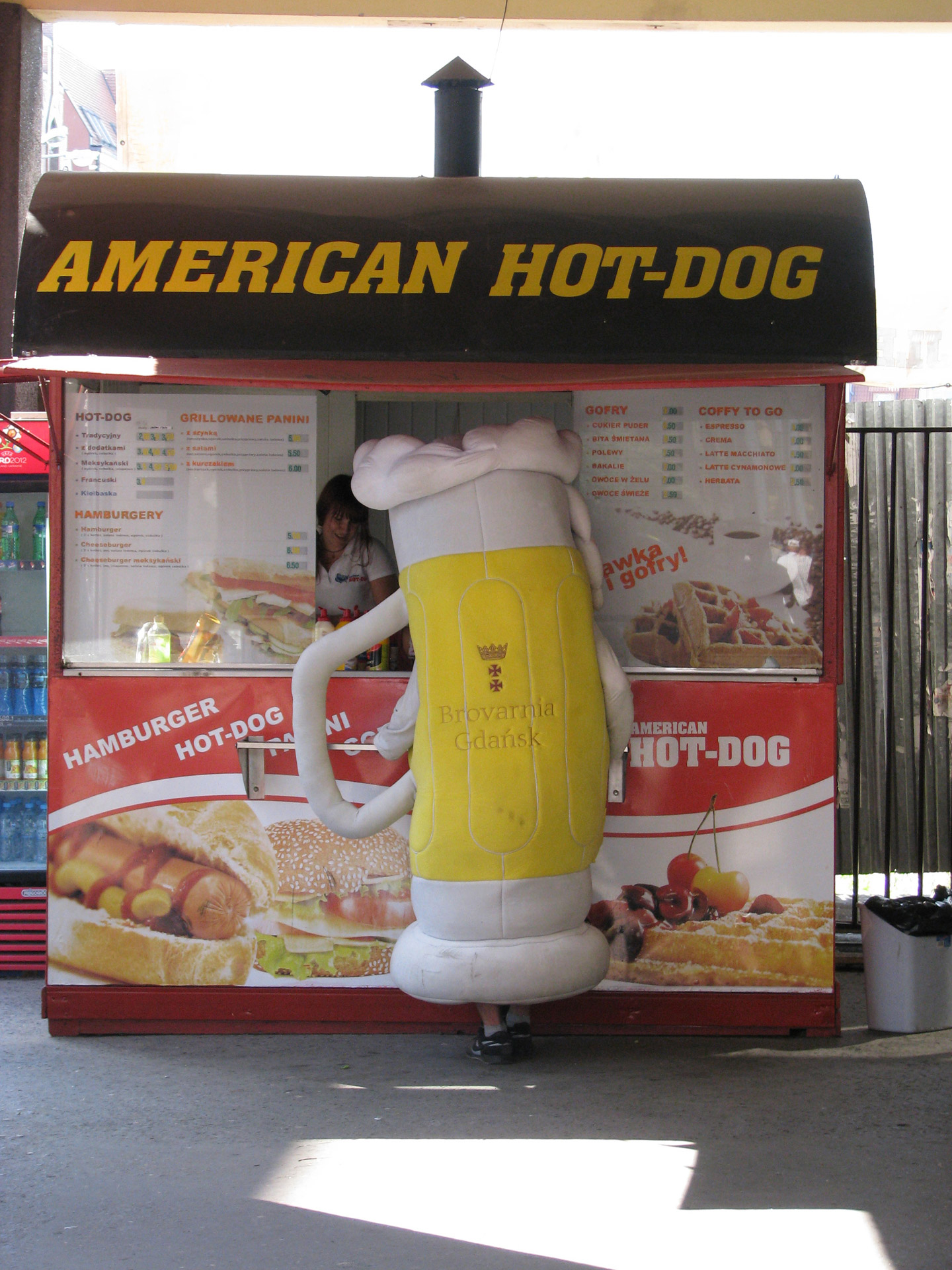 city hot dogs beer advertising free photo