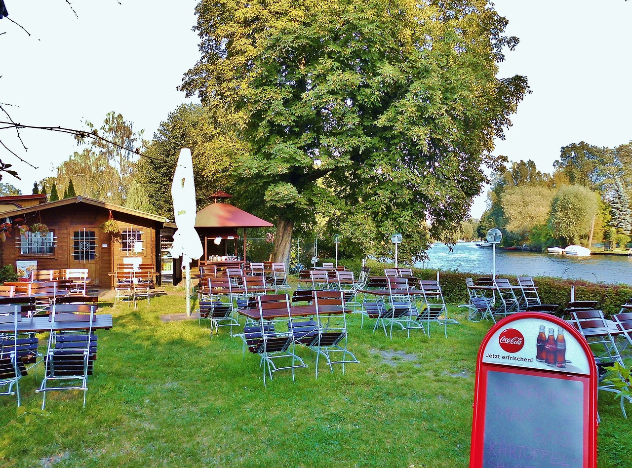 beer garden restaurant gastronomy free photo