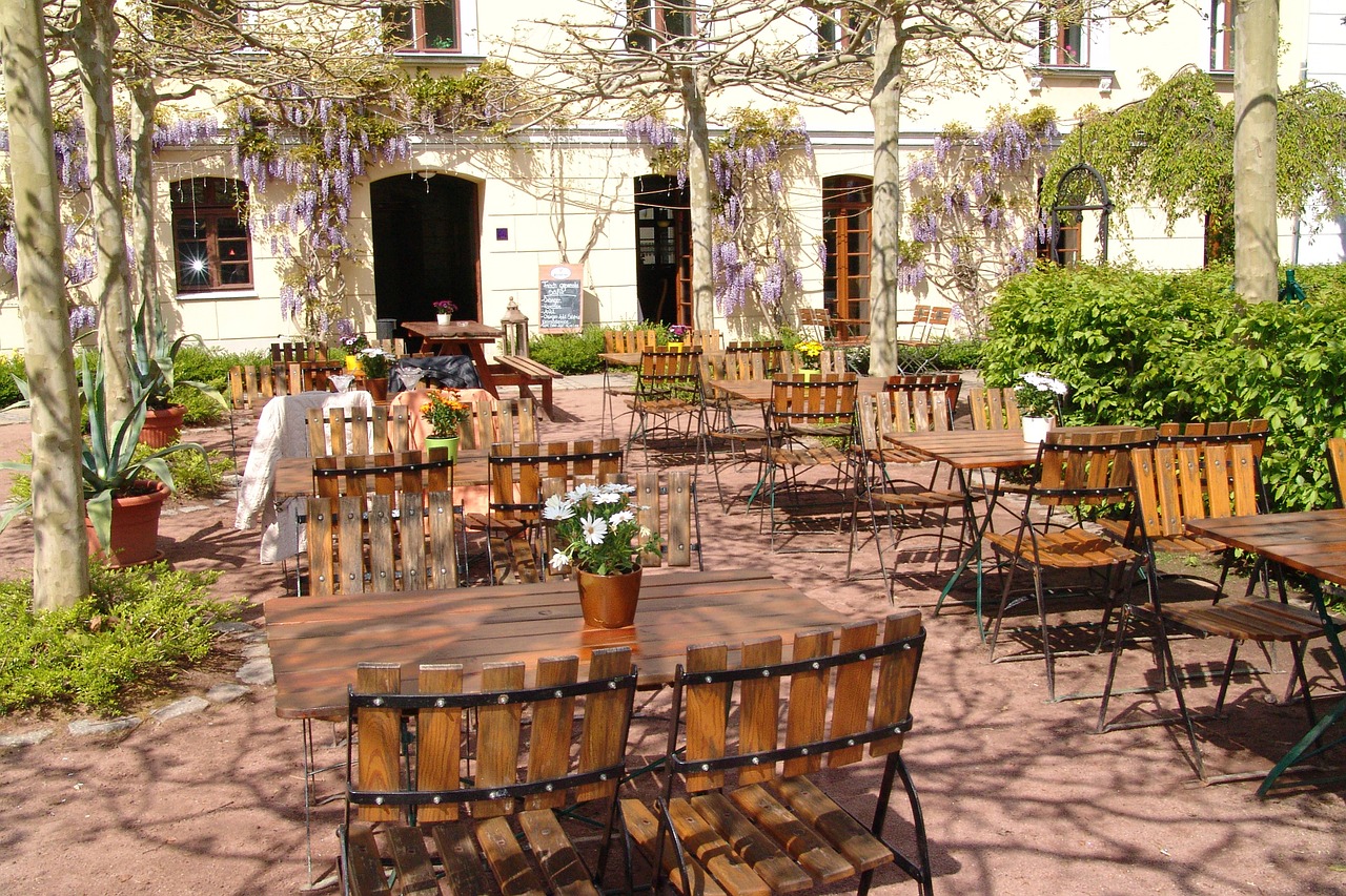 beer garden gartenlokal summer day free photo