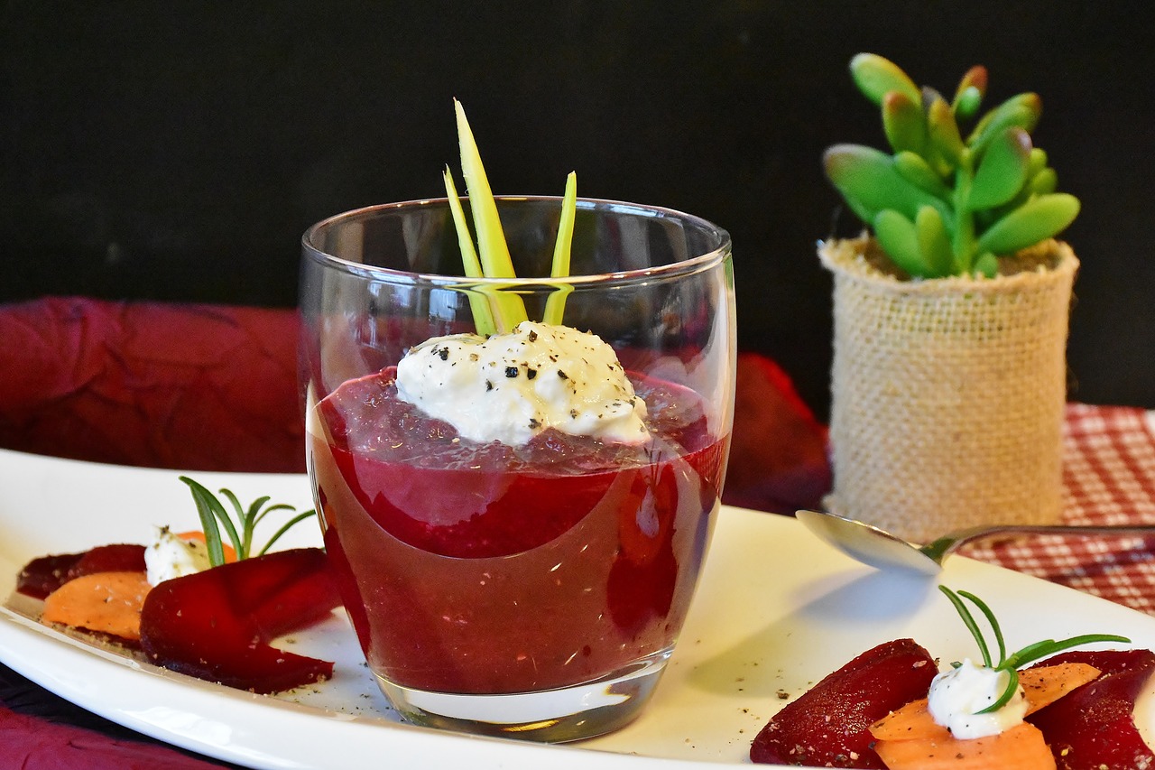 beetroot soup soup in glass free photo