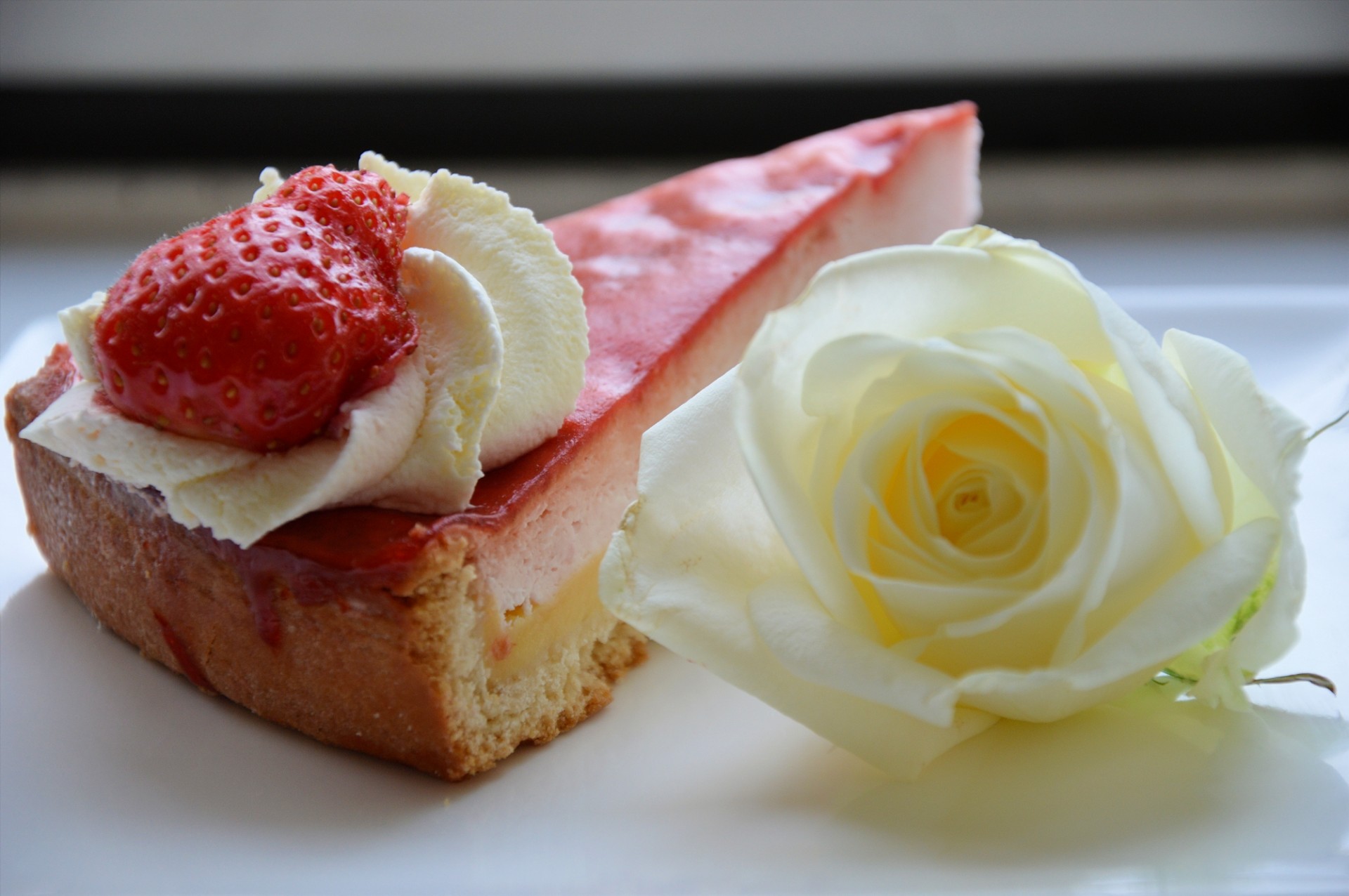 cake rose food free photo